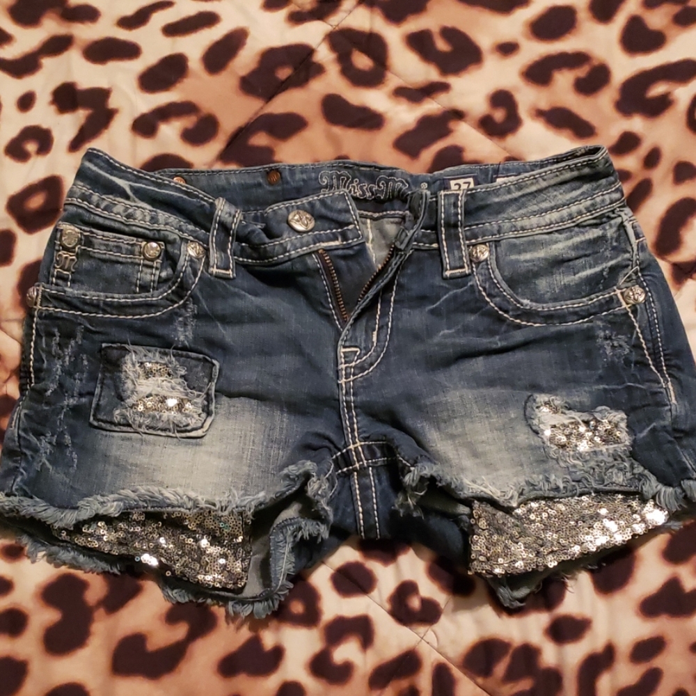 Miss Me Signature Jean Shorts Size 27